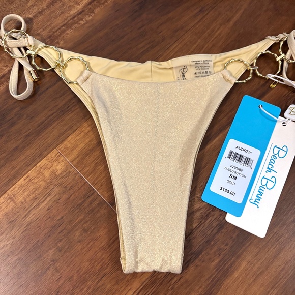 Beach Bunny Set: Shannon Triangle Top + Audrey Tango Bottom - Small (worn 1x) - Picture 9 of 14